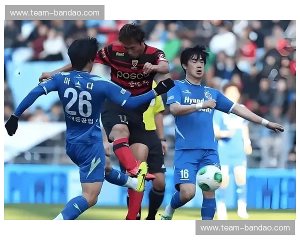 赤焰与苍翠的交响：当熊本深红遇上岐阜FC，不止是足球的狂欢